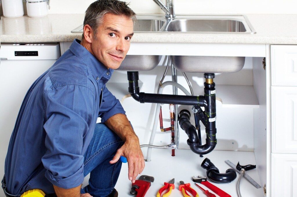 jpeg-optimizer_plumber-8936817_1280 Drainage hOMEPLUMBING